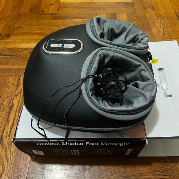 NEKTECK Shiatsu Foot Massager Machine W/ AIR COMPRESSION - Picture 4 of 5